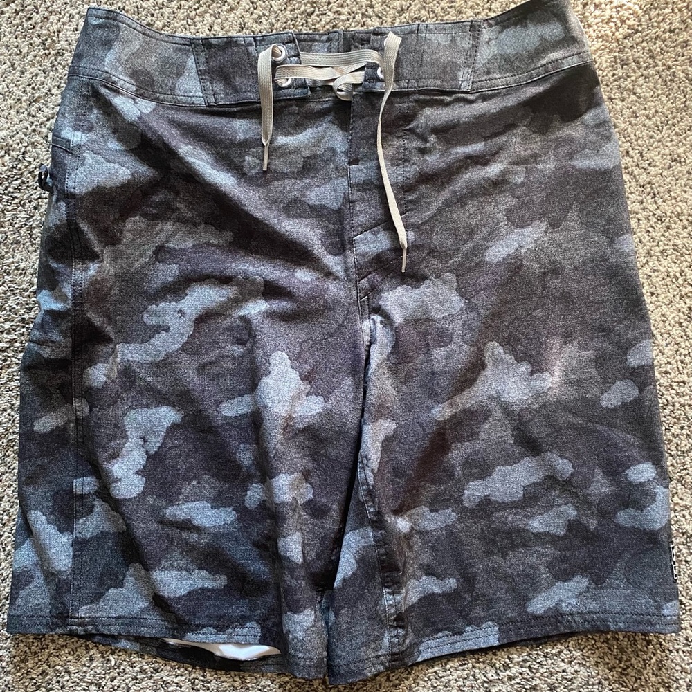 Under Armour Men’s Board Shorts - Sz. 32